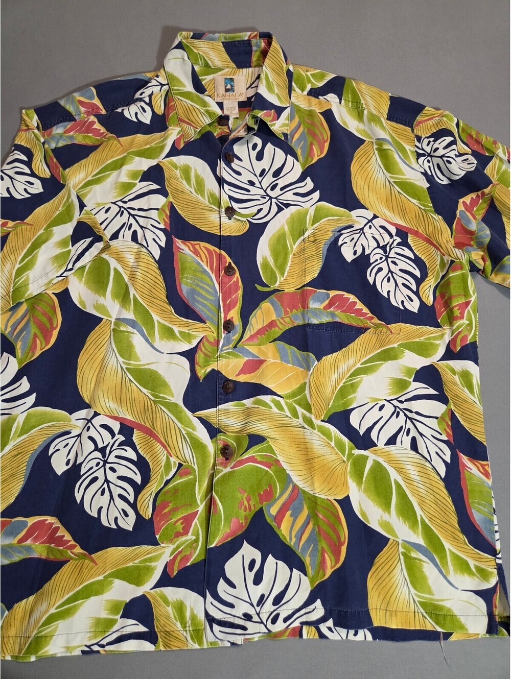 Kahala Hawaiian Islands XL Tropical Print Button-Up Shirt